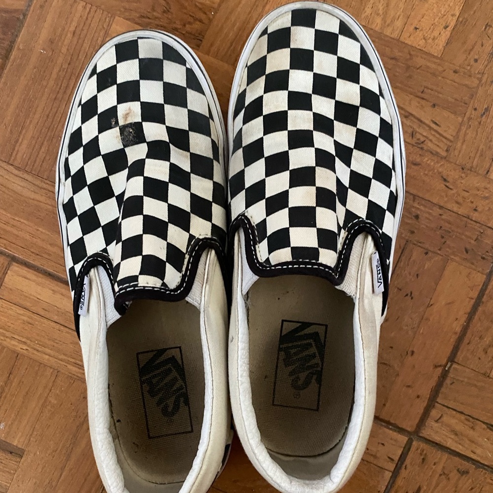 Checkered slip on Vans